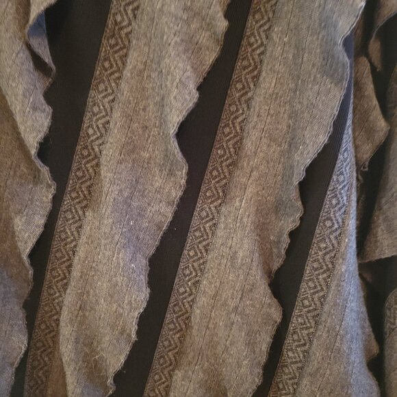 Stunning NEIMAN MARCUS Ruffled Maxi Skirt - size medium (can stretch to large) - Picture 4 of 4